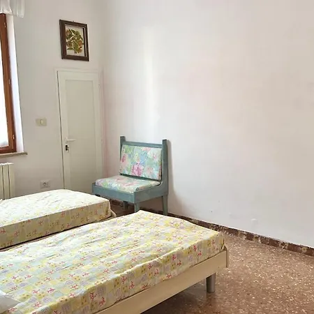 K02 - Castelfidardo, Ampio Quadrilocale Con Doppi Servizi Castelfidardo
